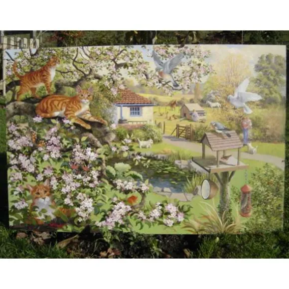 Garden Watch - 1000 Piece Jigsaw Puzzle